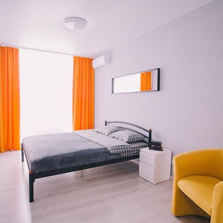 094 Жк Щасливий Нова Та Сучасна Квартира Kiev Buitenkant foto