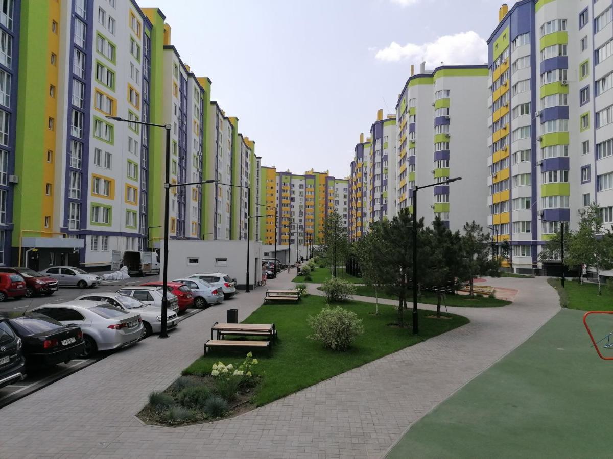 094 Жк Щасливий Нова Та Сучасна Квартира Kiev Buitenkant foto